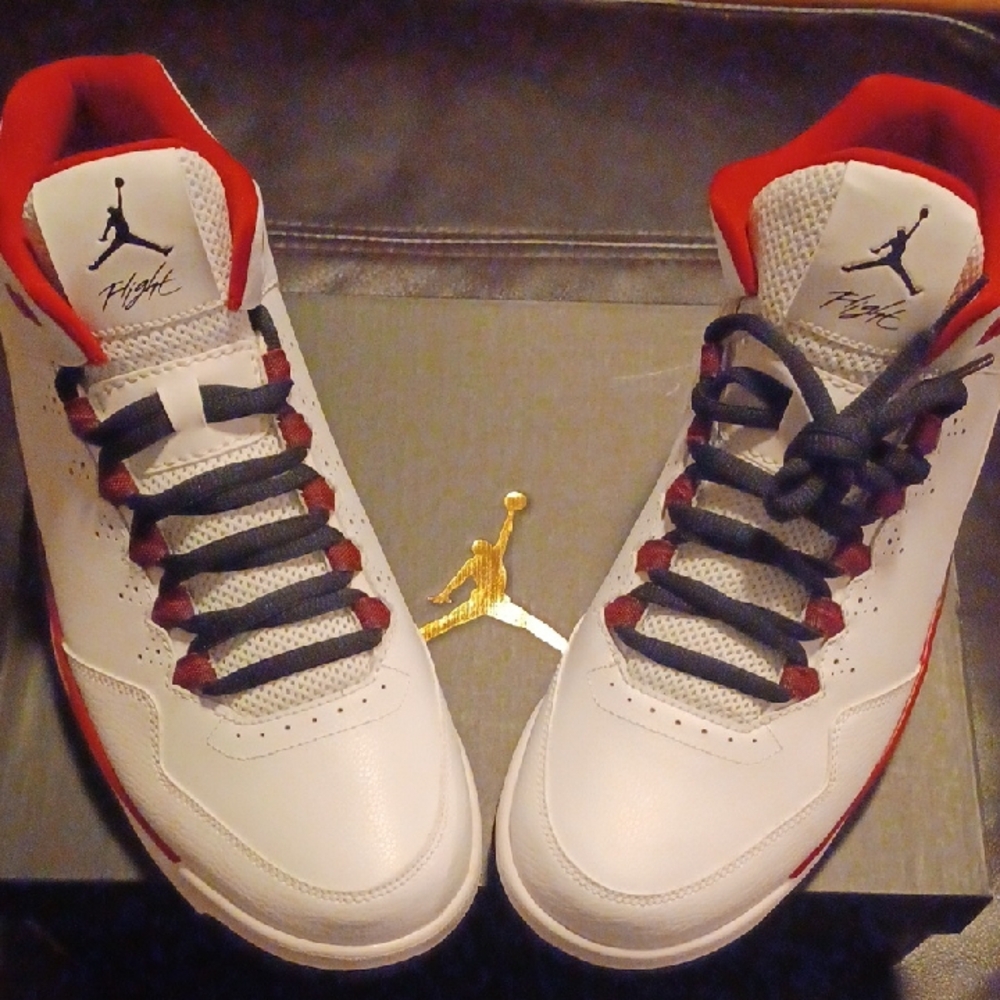 Jordan Flight Origin 2 White and Red Athletic Shoes Sleek Design